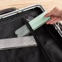 Компактная складная пластиковая вешалка для одежды с зажимами. Зеленый