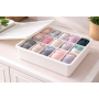 Ящик-органайзер с крышкой на 15 ячеек для хранения носков. Белый