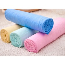 Салфетка влаговпитывающая из микрофибры в пластиковой тубе Magic Towel, 32*42 см