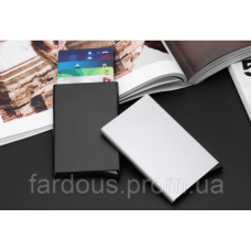 Картхолдер для карточек с защитой от бесконтактного считывания ANTI RFID. Серебряный